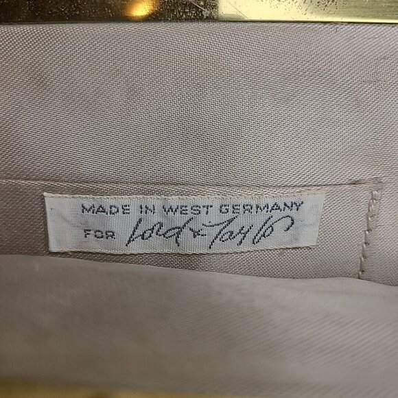 Lord & Taylor Small Clutch, Tapestry Handbag w/ Metal Golden Chain Vintage - Picture 4 of 10